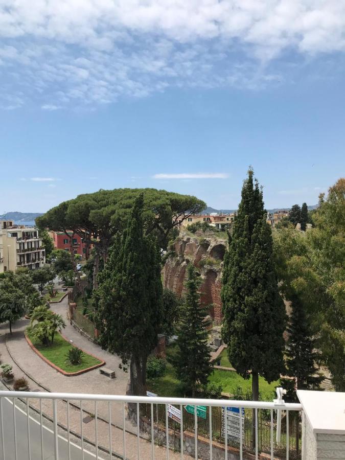 Moon'S Fault - Tutta Colpa Della Luna Pozzuoli Exterior foto